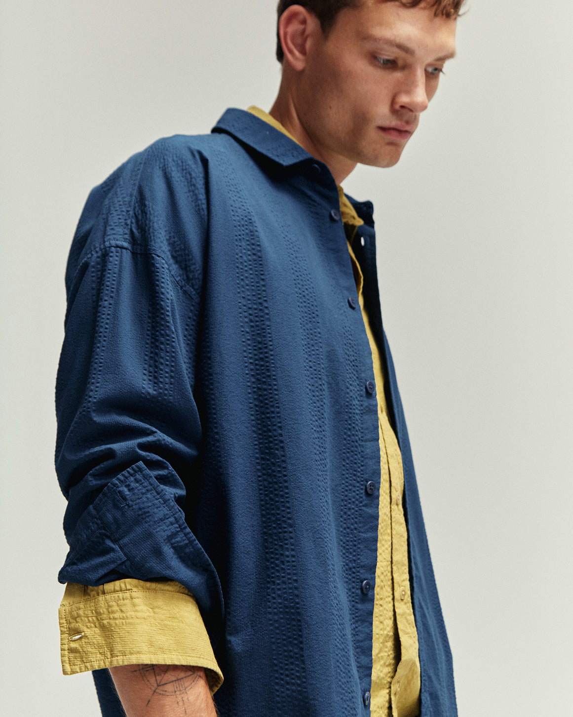 Camisa oversize seersucker azul Haru