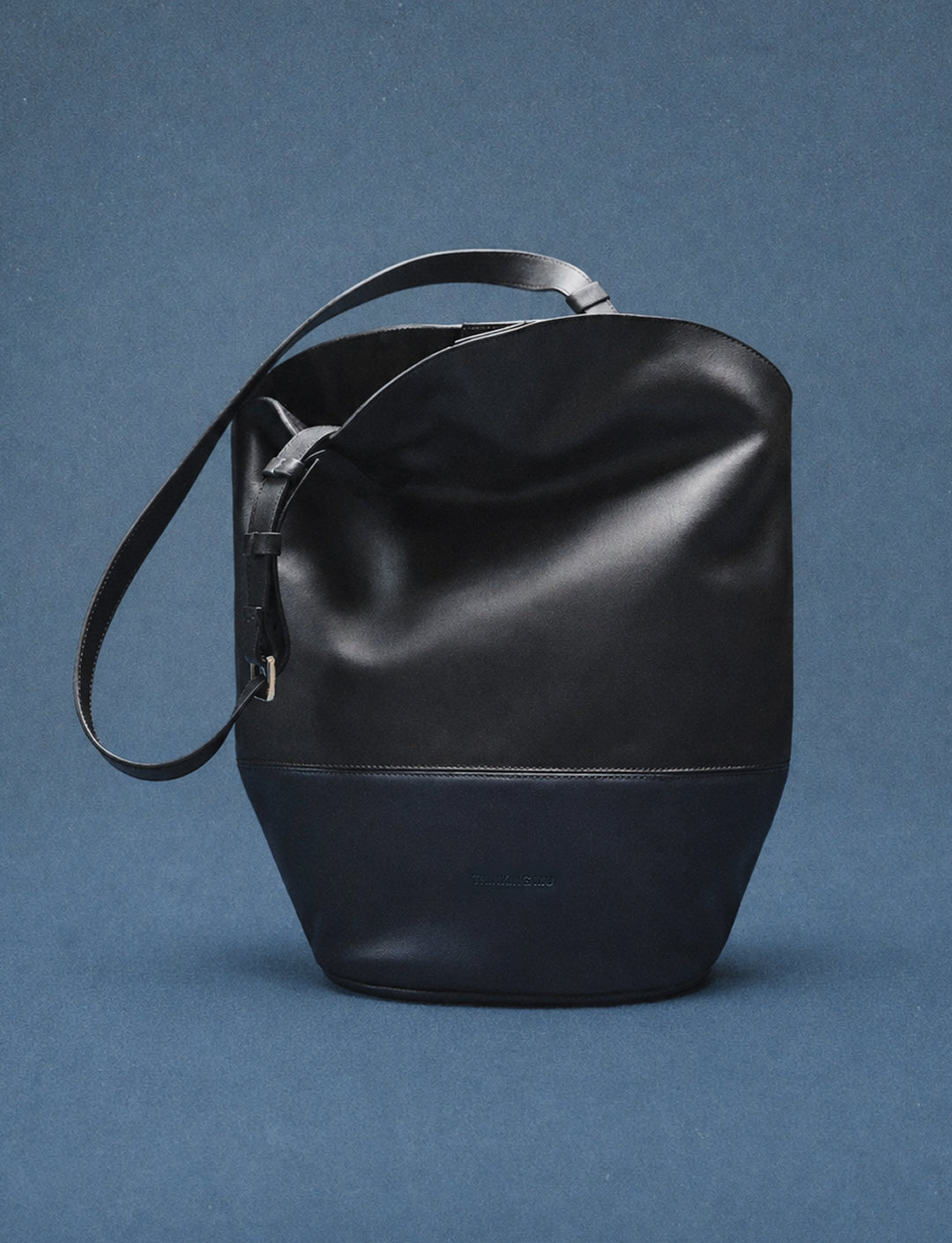 Bolso negro y navy piel Carolyn
