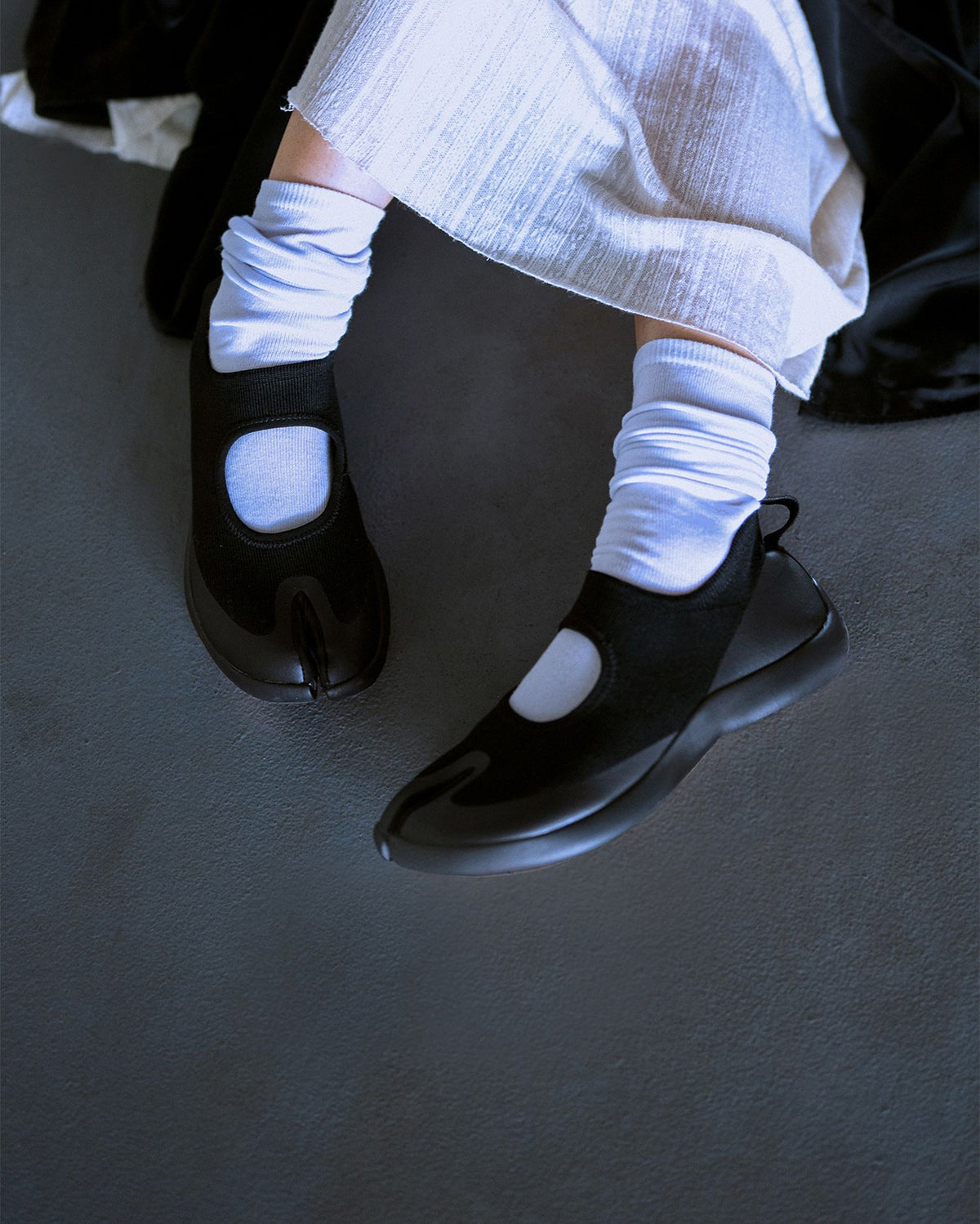 Sandalias negras Tabi