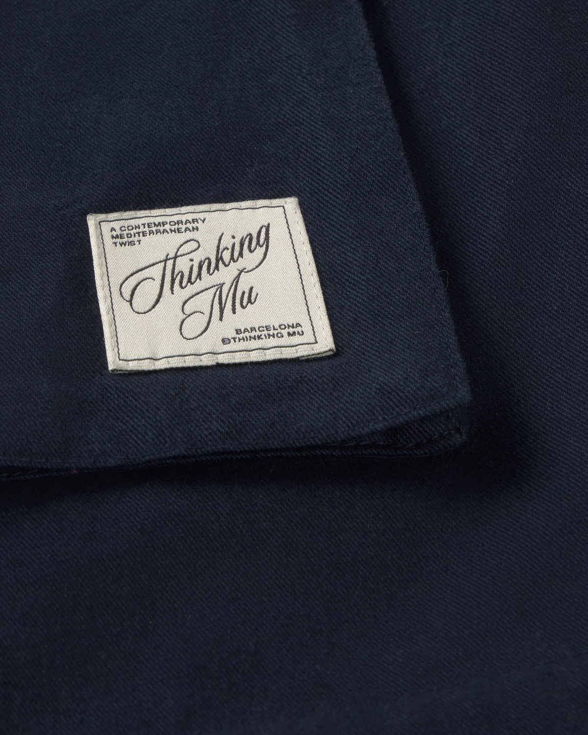 Chaqueta boxy navy Callum sostenible silueta - 2