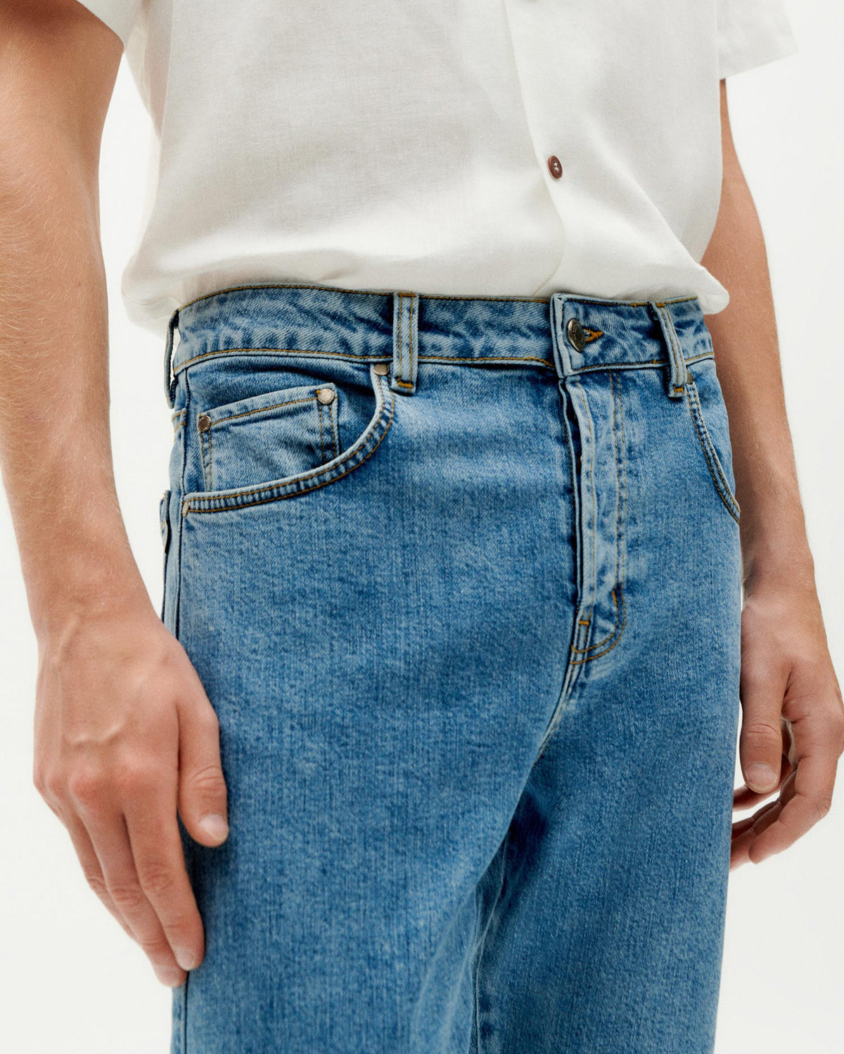 Pantalón 5 Pockets light clean denim sostenible -4