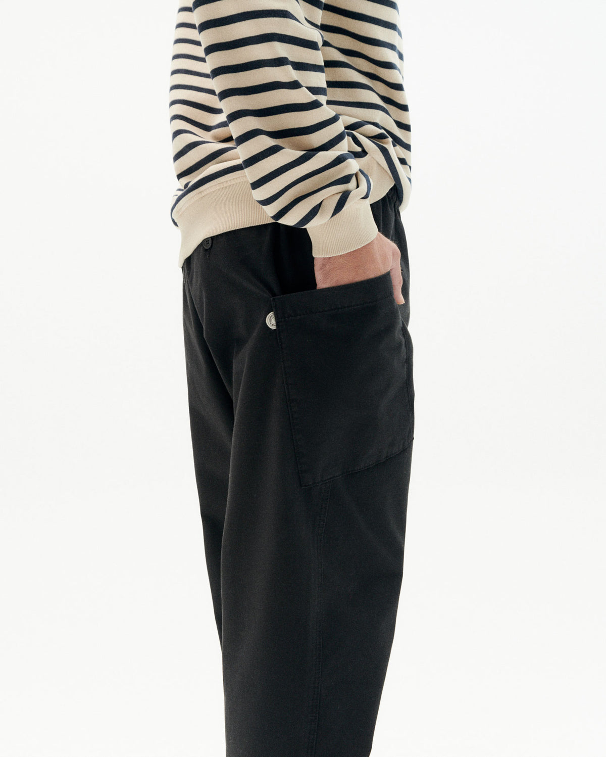 Pantalón relaxed cargo negro Max