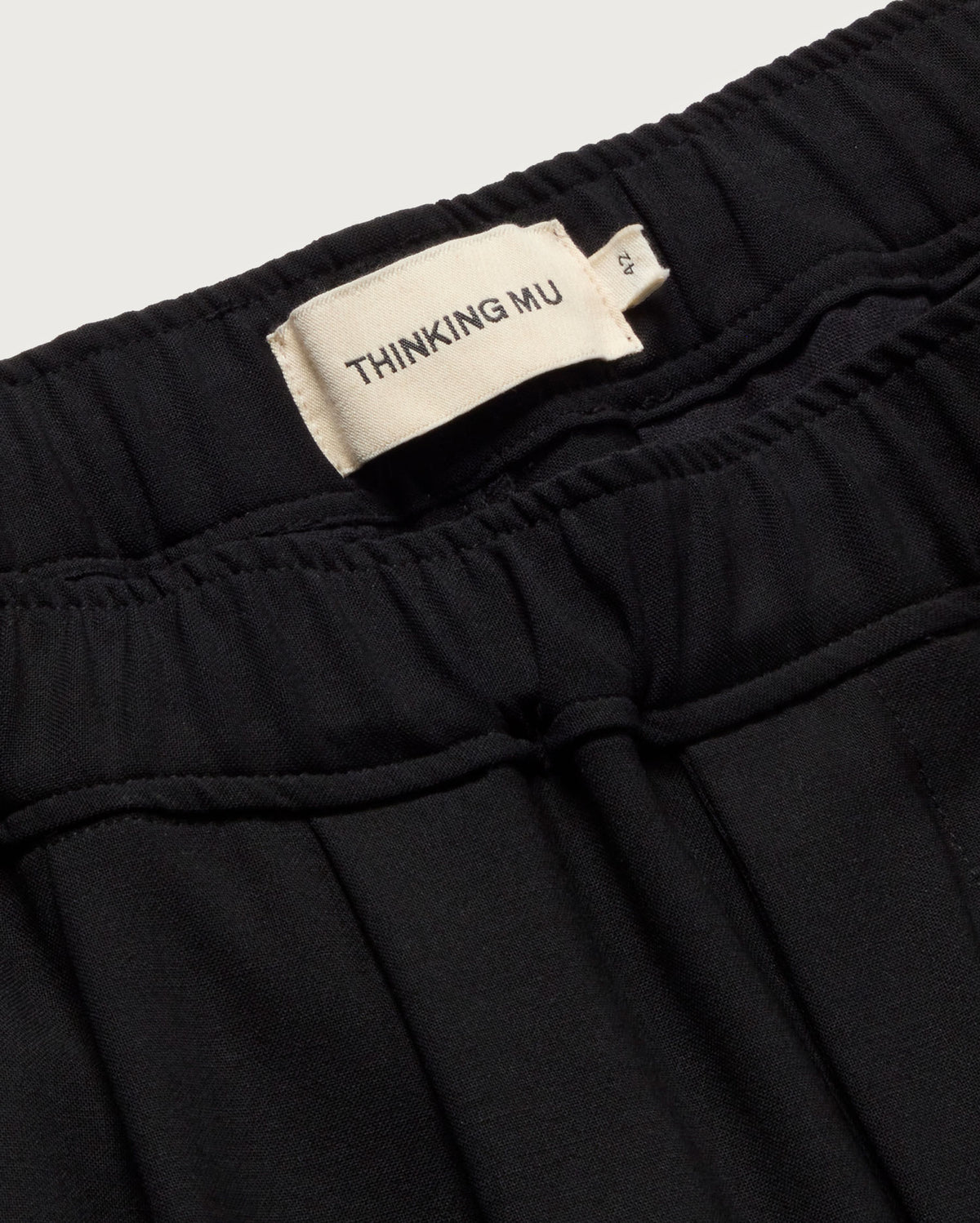 Pantalón negro Damien sostenible - silueta 4