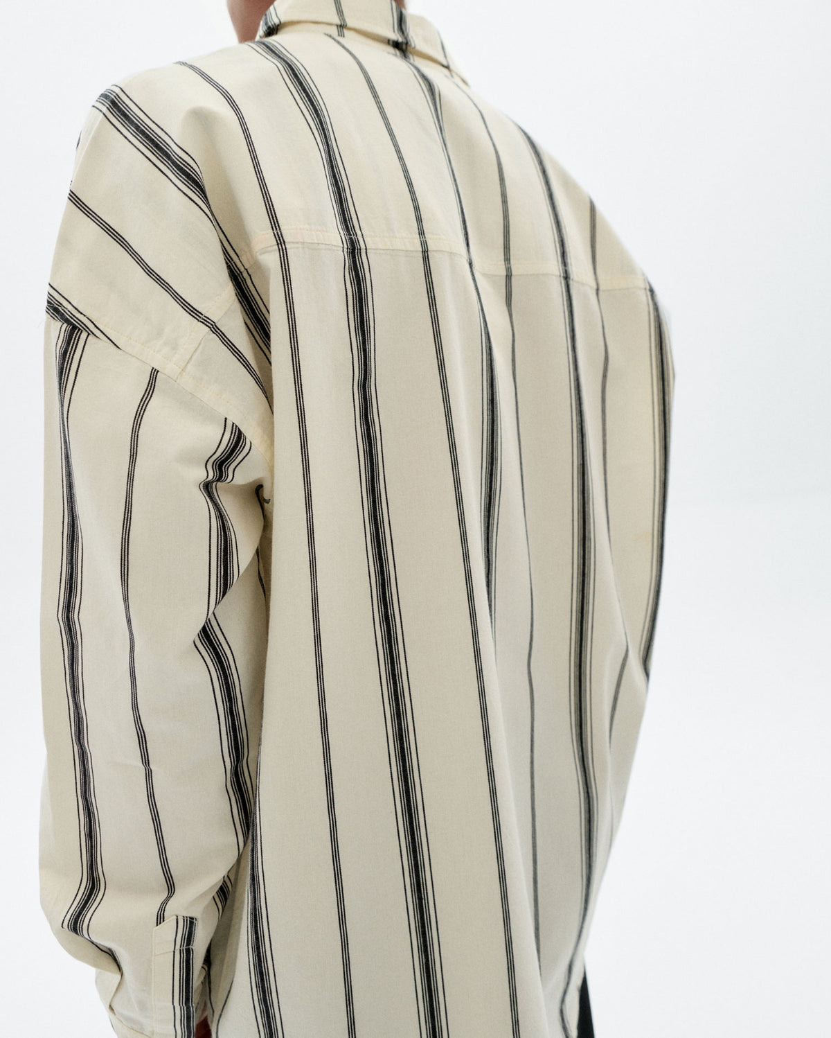 Camisa blanca rayas negras Haru sostenible - 4