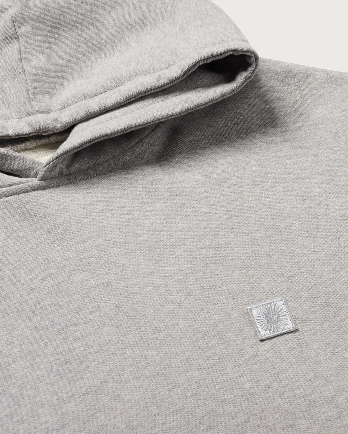 Sudadera capucha gris sol contrast Simon sostenible - silueta 3