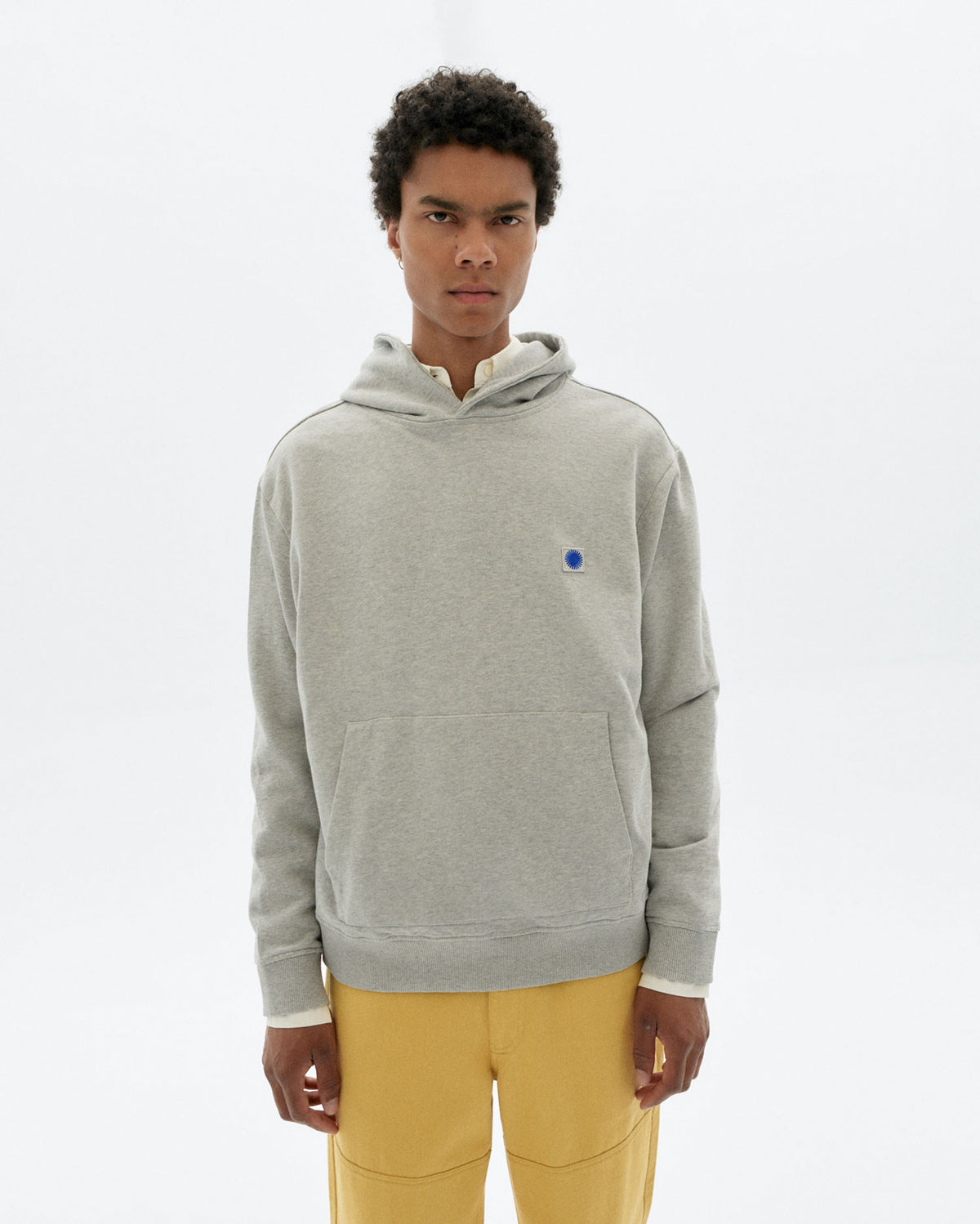 Hoodie gris sol espalda azul Simon sostenible - 1