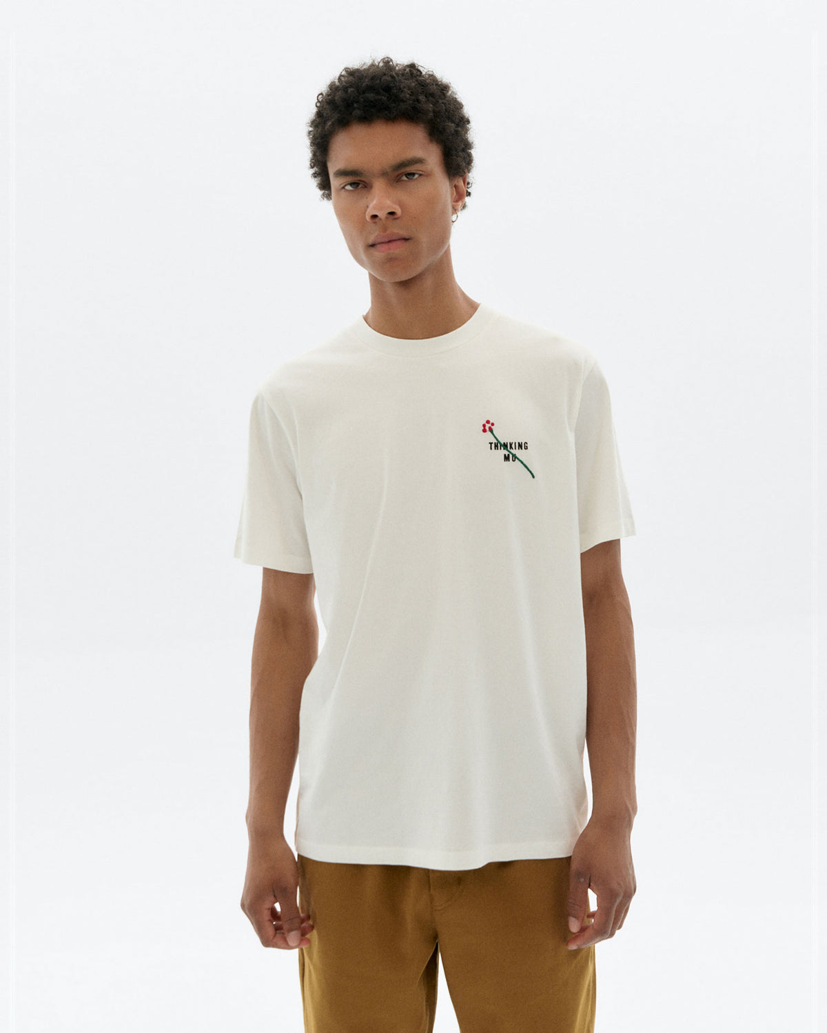 Camiseta blanca bordada flower TM Zach sostenible - 1