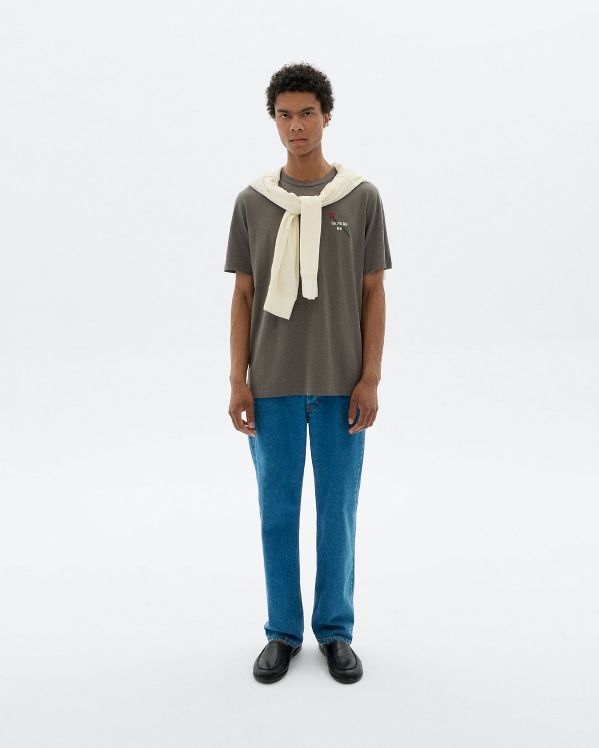 Camiseta gris bordada flower TM Zach sostenible - 2
