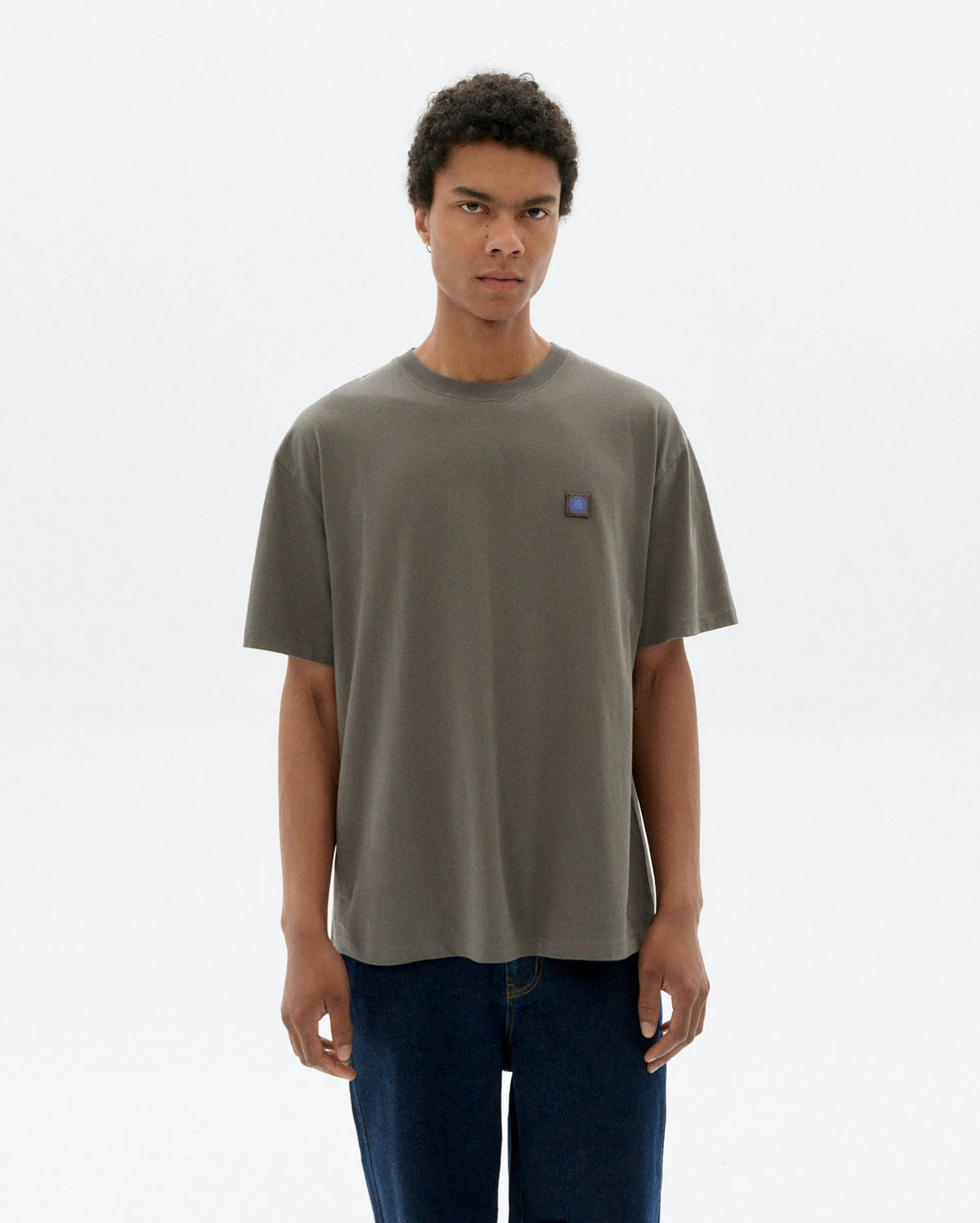 Camiseta gris sol espalda azul Aaron sostenible - 1