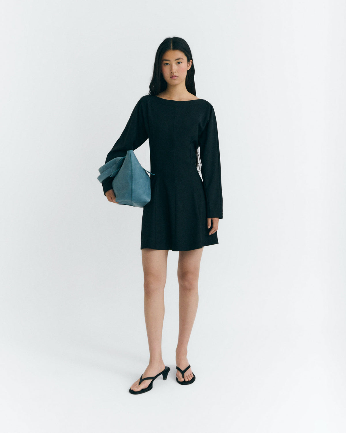 Vestido corto lana fina negro Arianne sostenible - 1