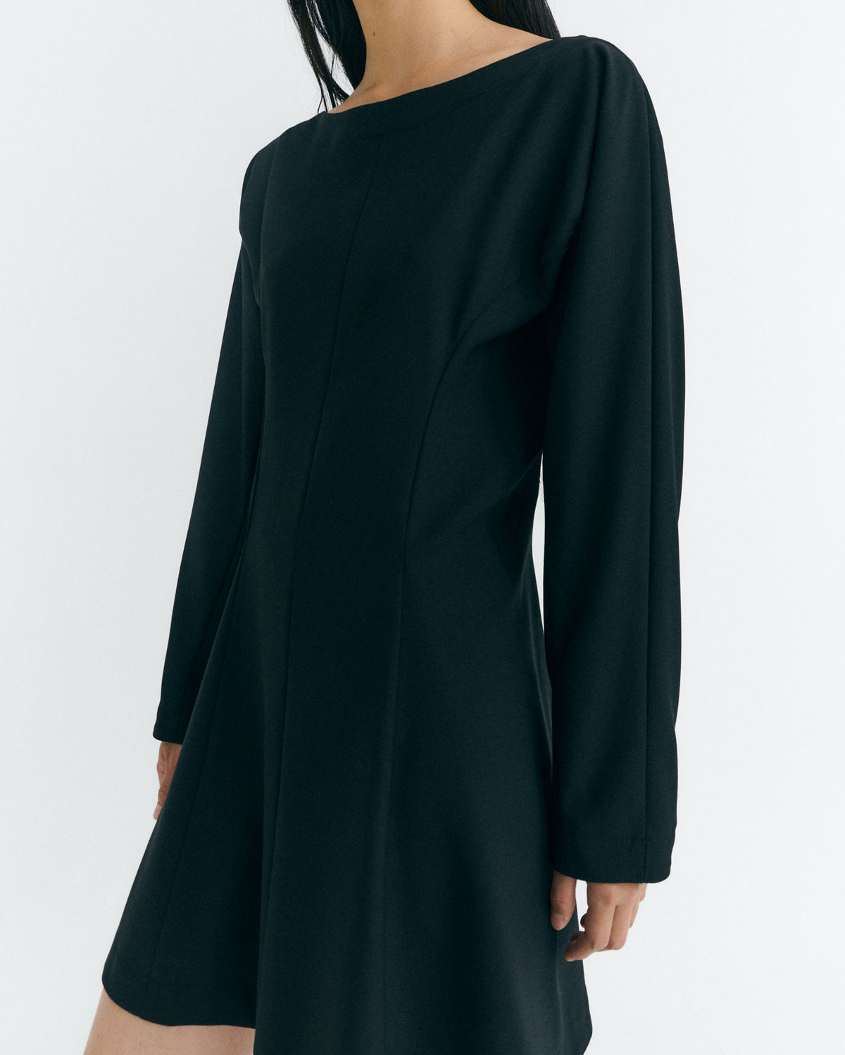 Vestido corto lana fina negro Arianne sostenible - 5
