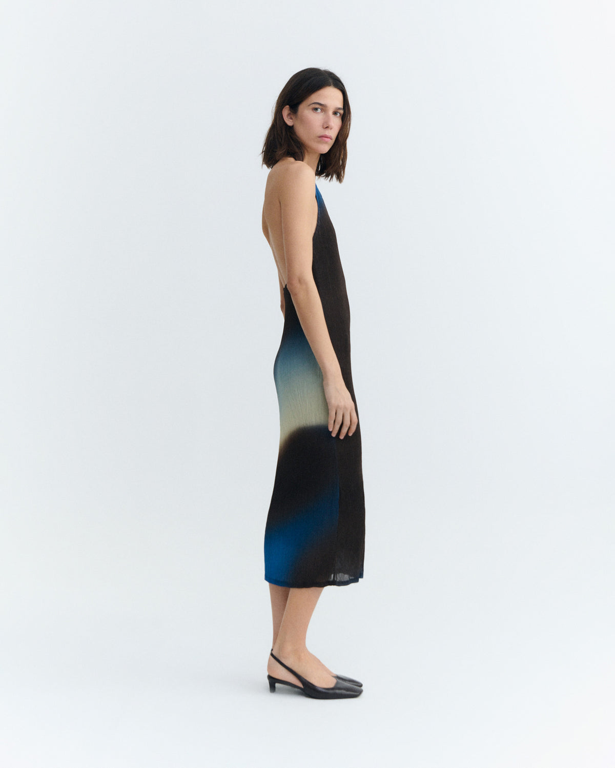 Vestido midi plisado marrón glass Miriam sostenible - 3