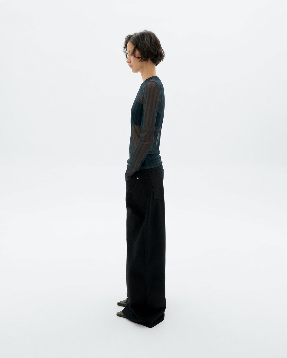 Pantalón wide leg negro Hedda sostenible - 4