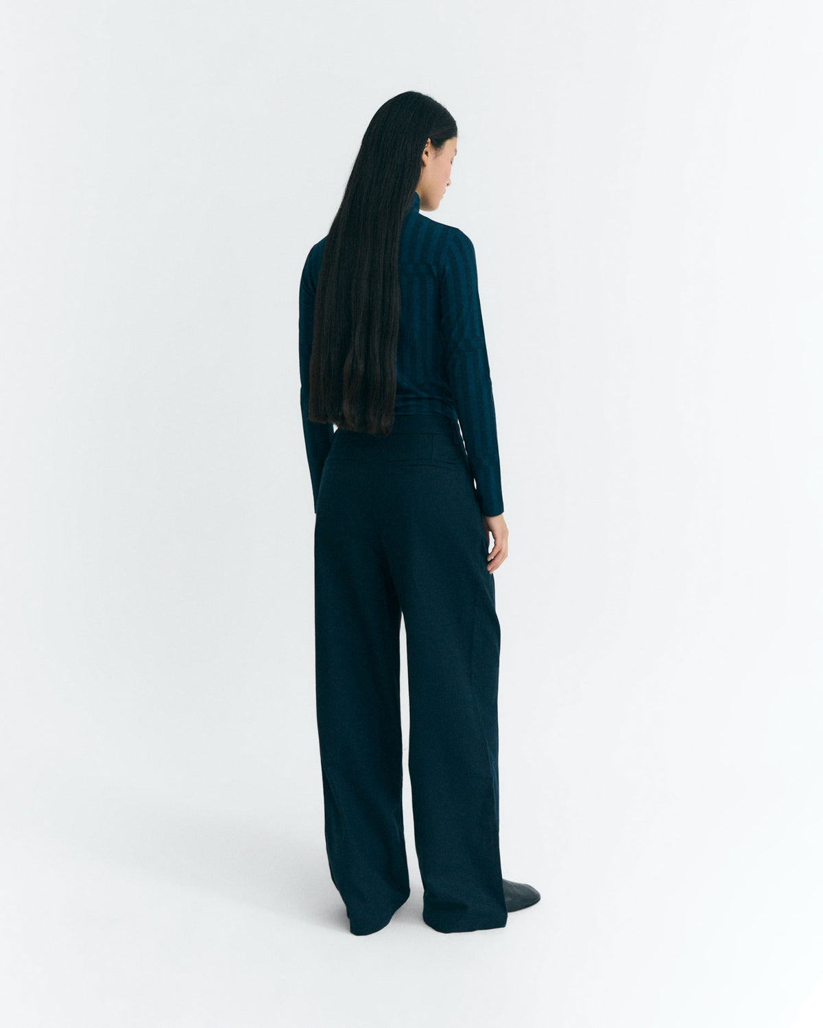 Pantalón wide leg tiro bajo navy Pat sostenible - 4