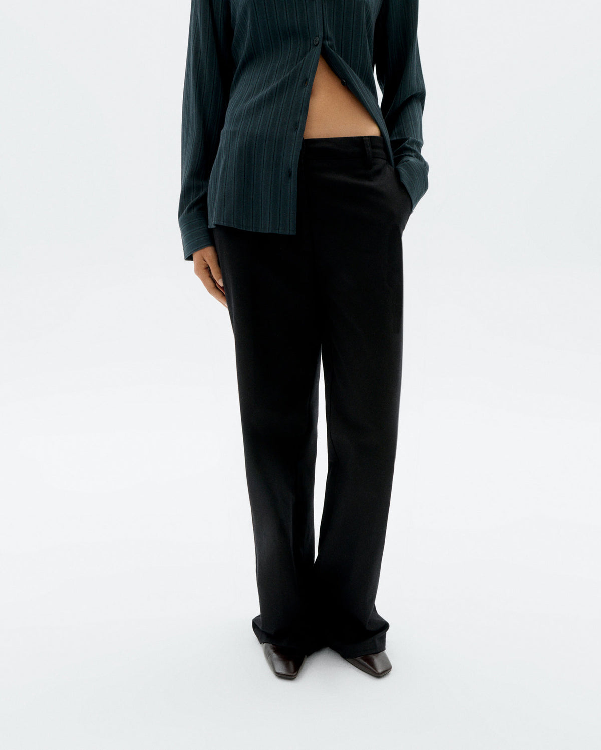 Pantalón recto negro Hermione sostenible - 1