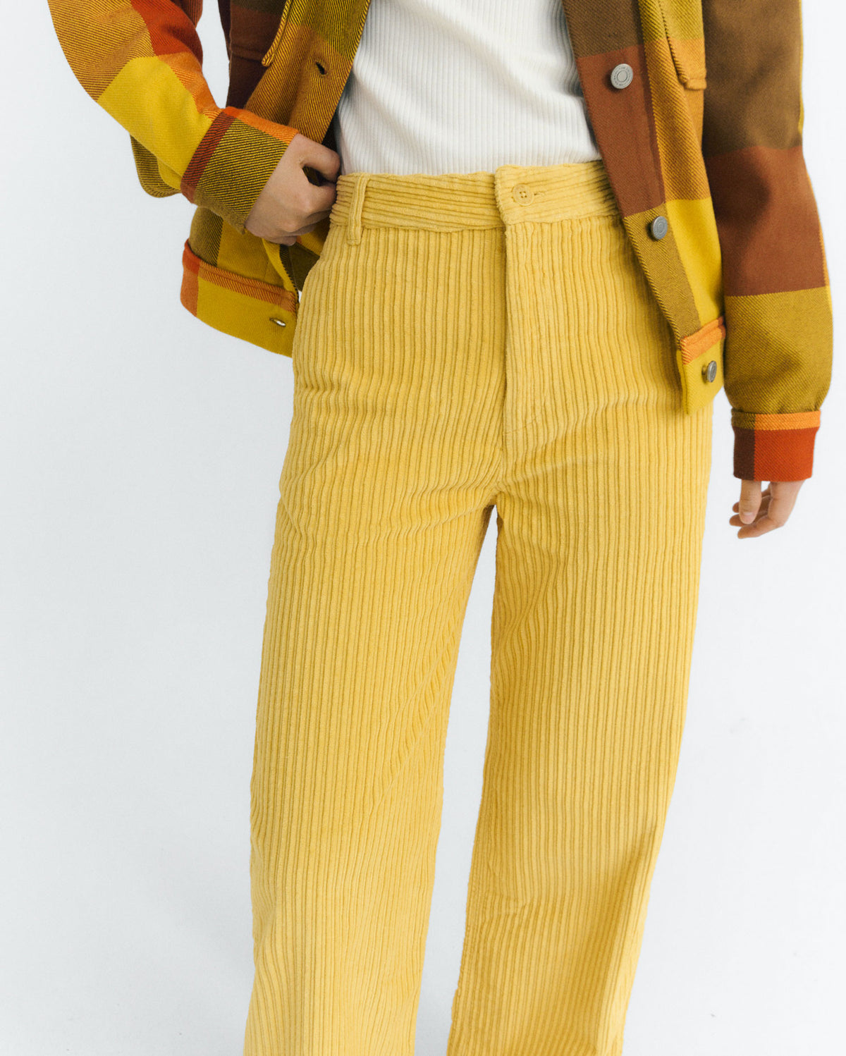 Pantalón tiro alto pana amarillo Karina sostenible - 3