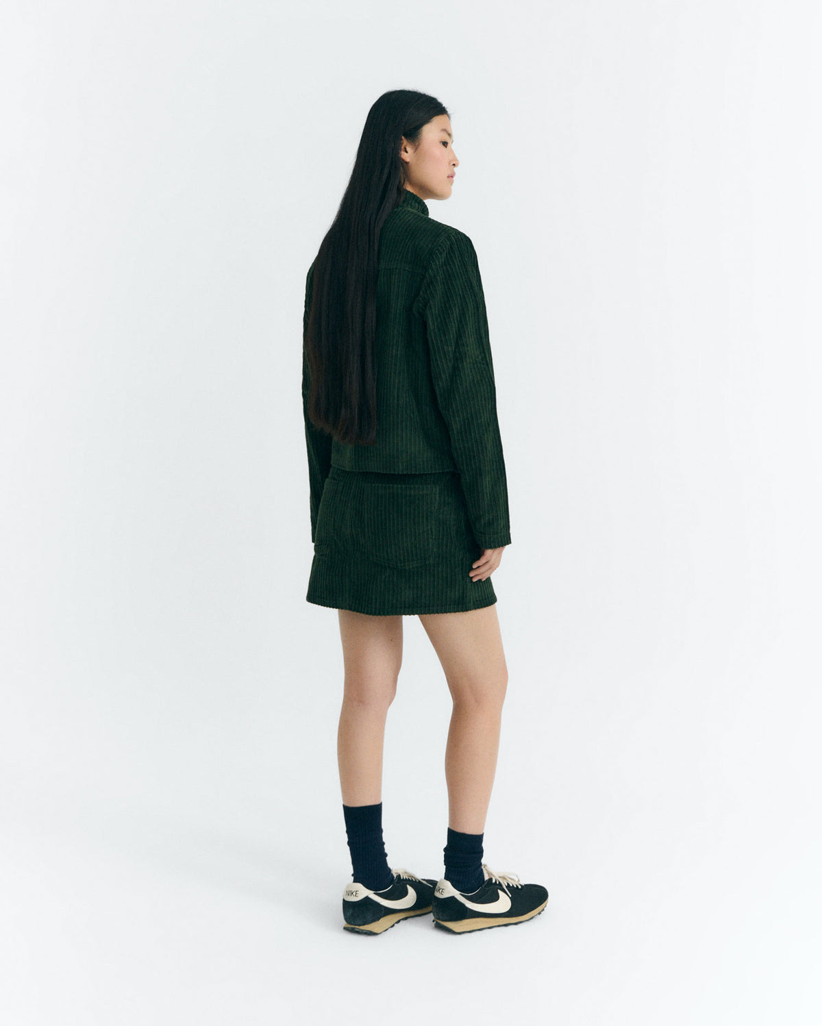 Falda mini pana verde Kimmy sostenible - 5