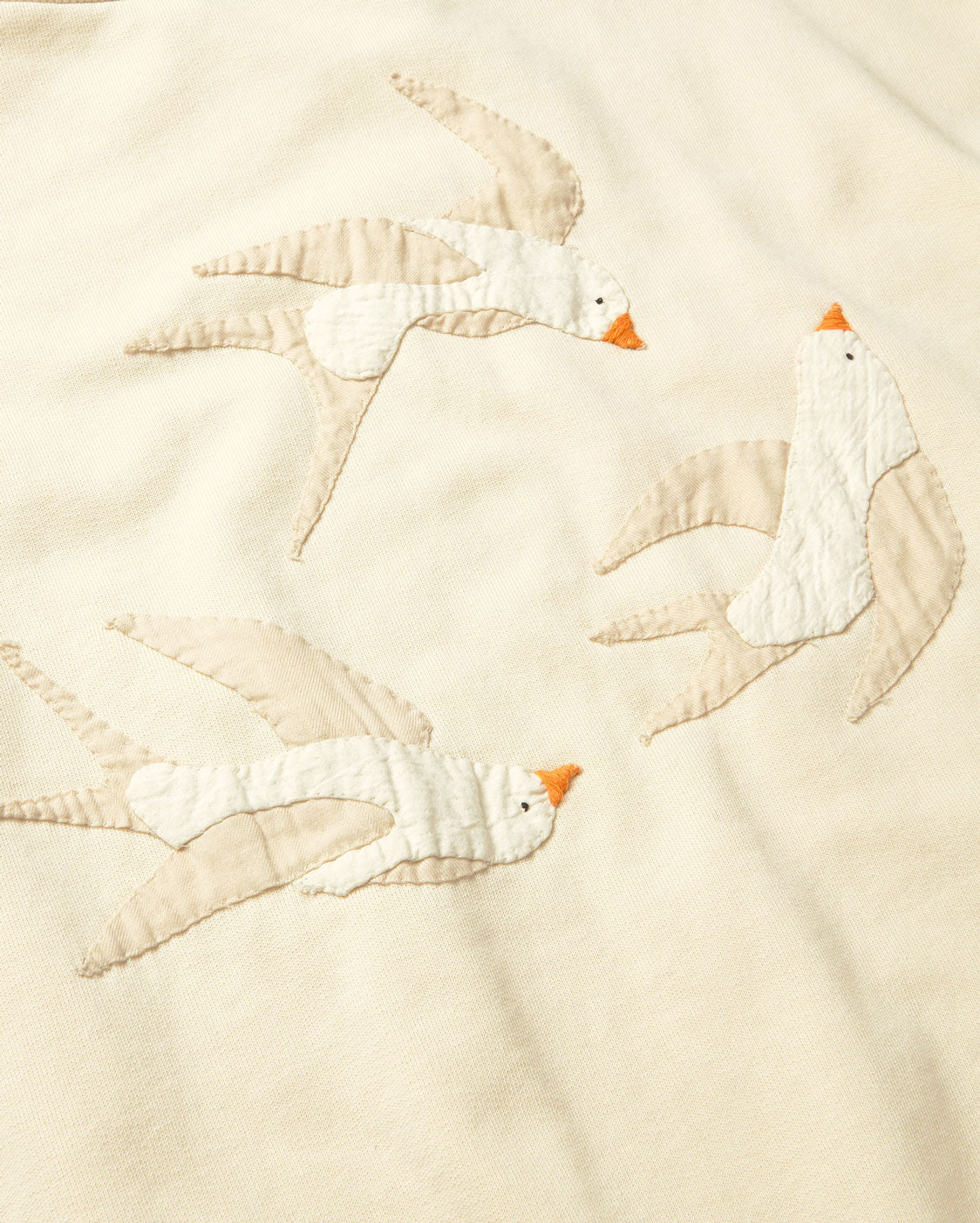 Sudadera bordada a mano bird Jodie sostenible silueta - 3