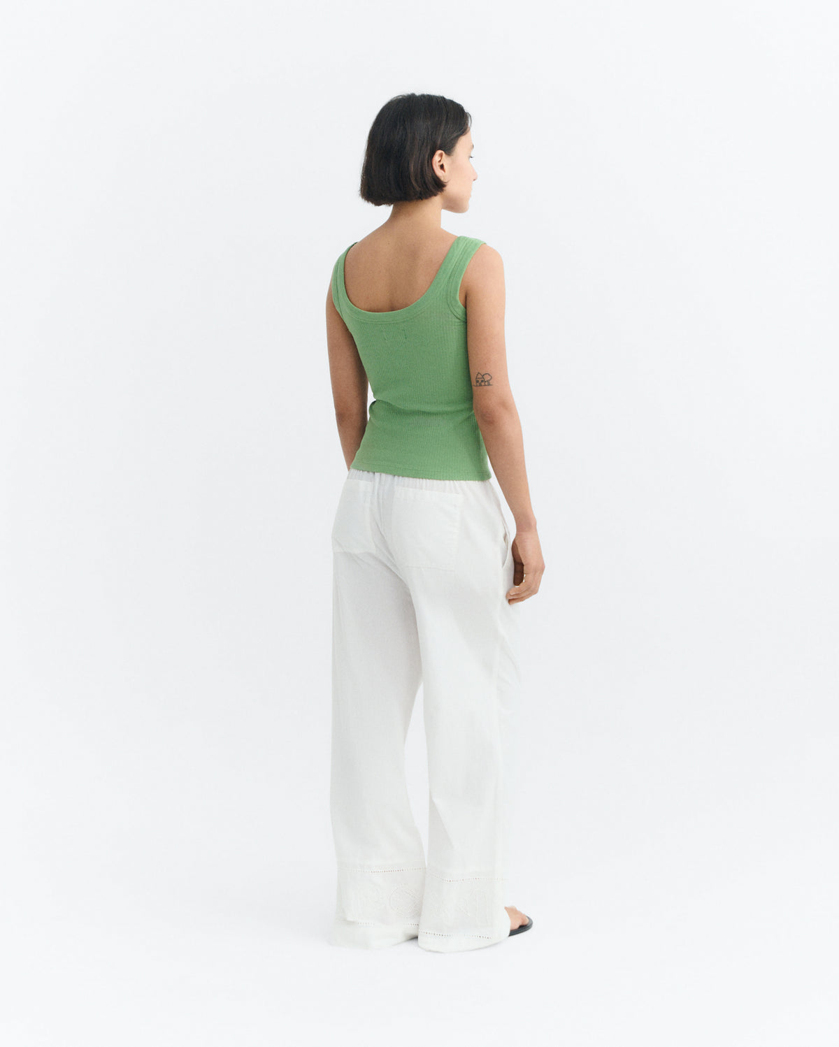 Top rib verde Julia sostenible - 4