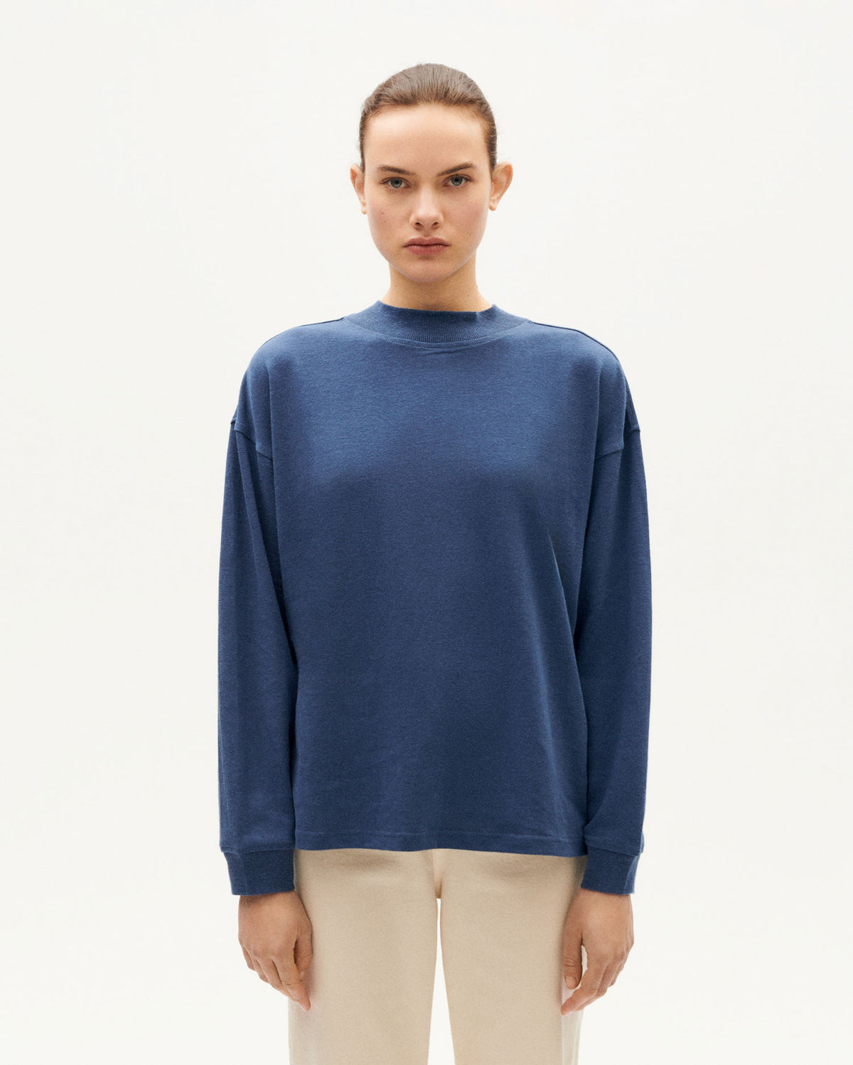 Camiseta gruesa azul hemp Freire sostenible-1