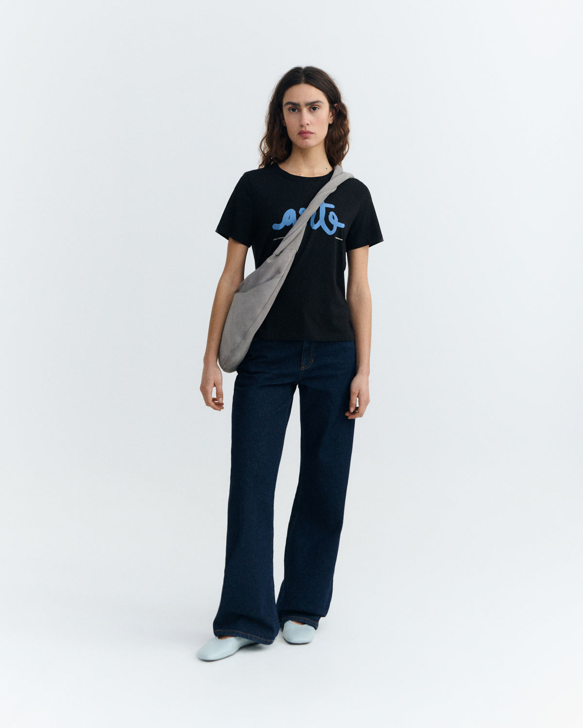 Camiseta negra arte Ida sostenible - 1