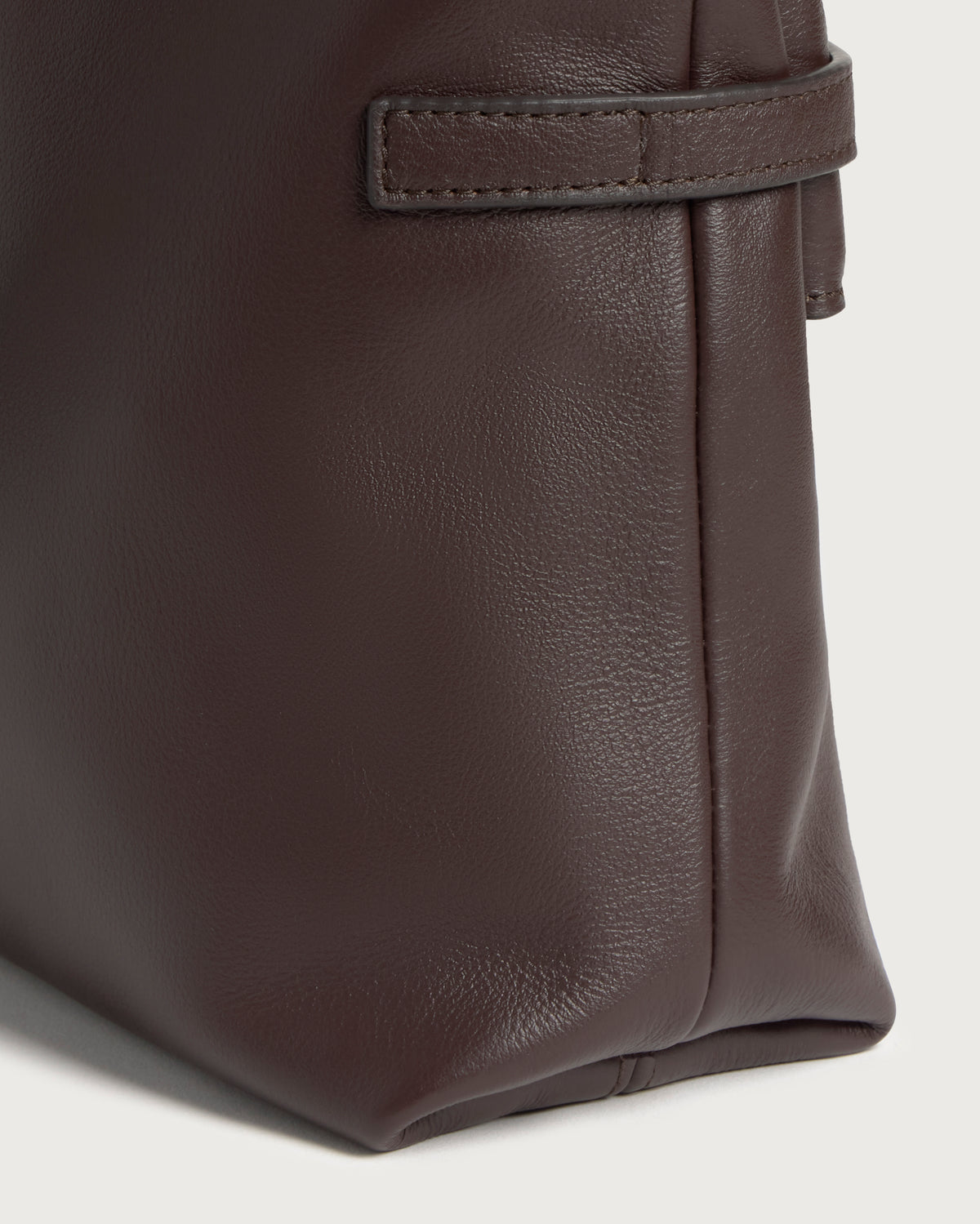 Bolso marrón nogal piel Archivo